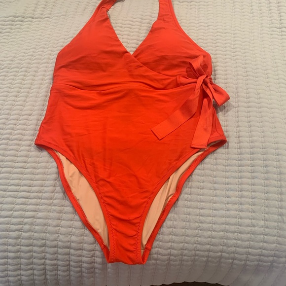 Bathing suit - Picture 3 of 5